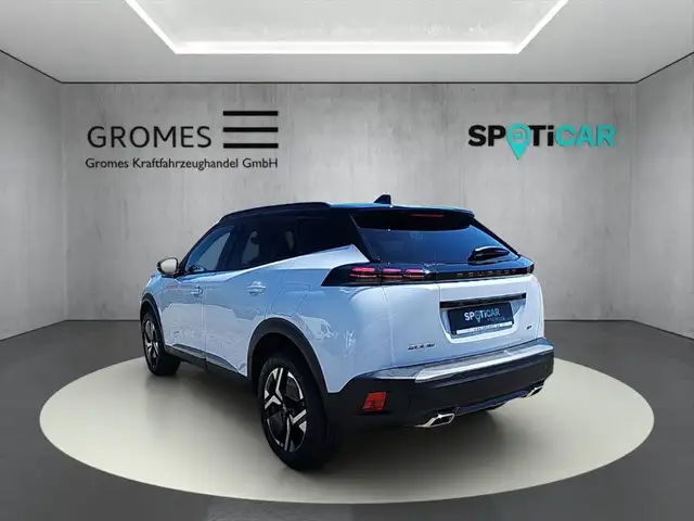 Peugeot 2008 view 5