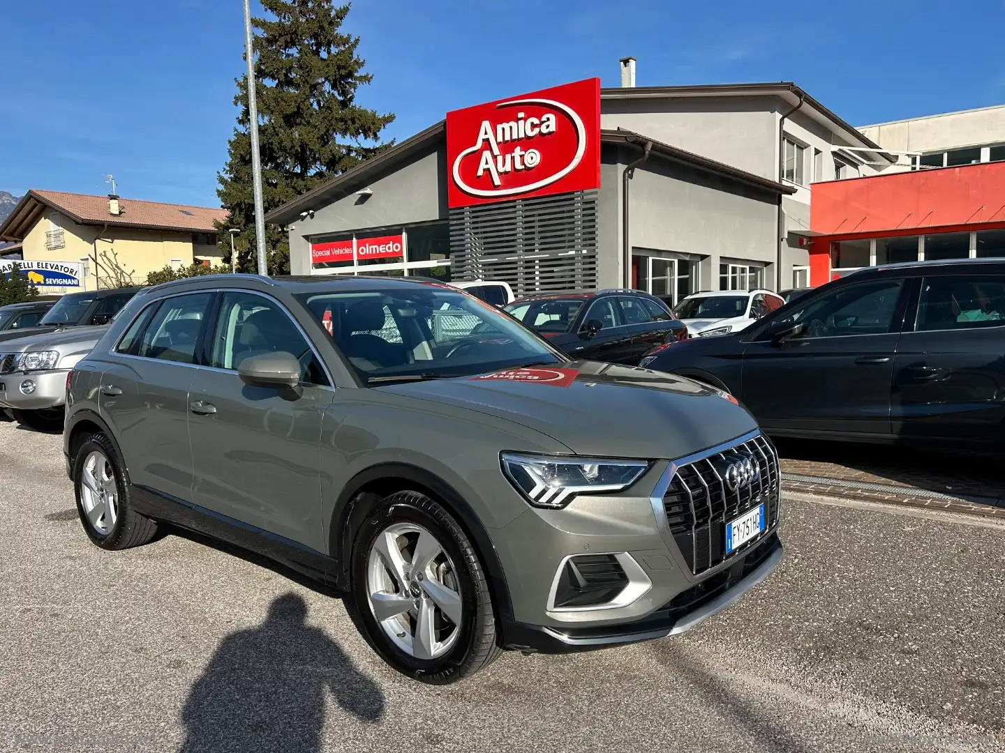 Audi Q3 40 TFSI quattro S tronic Business Adv Grigio - 2