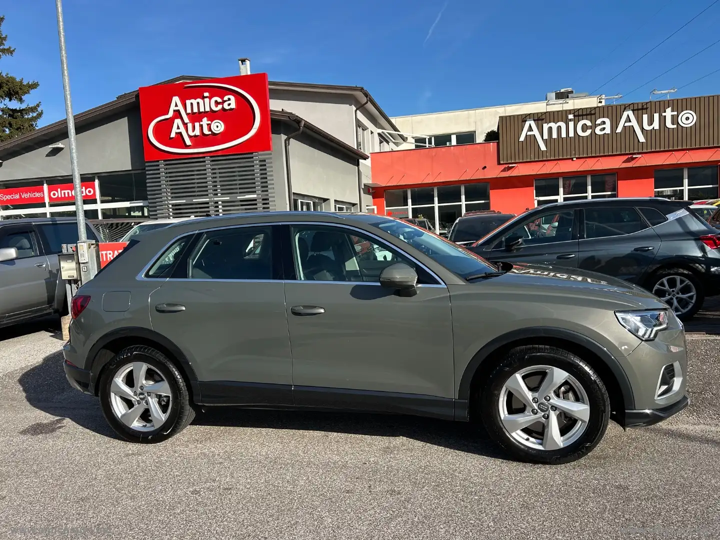 Audi Q3 40 TFSI quattro S tronic Business Adv Grigio - 1