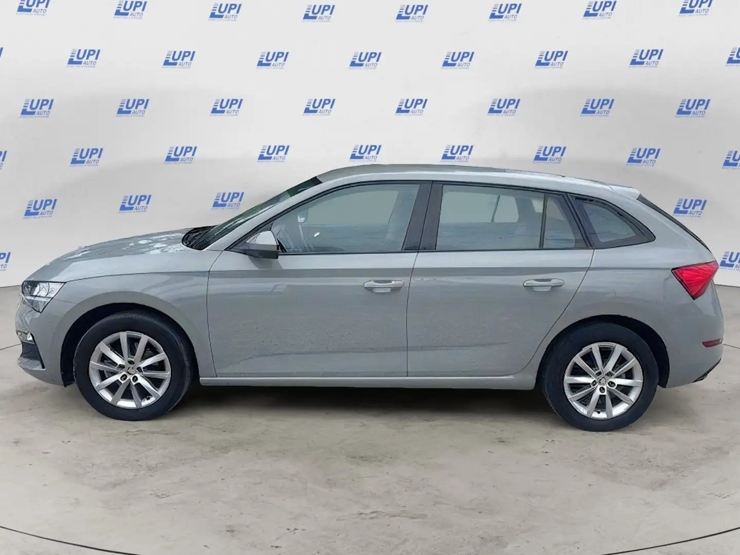 Skoda Scala 1.0 tsi Ambition 110cv Grau - 2