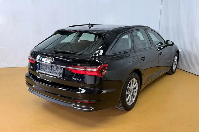 Audi A6 view 3