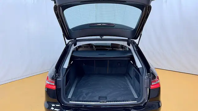 Audi A6 view 10