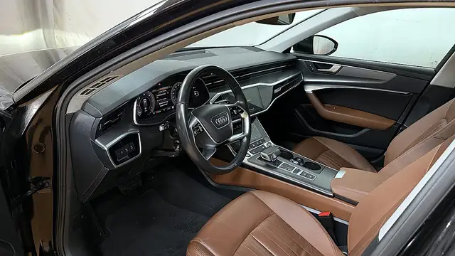 Audi A6 view 7