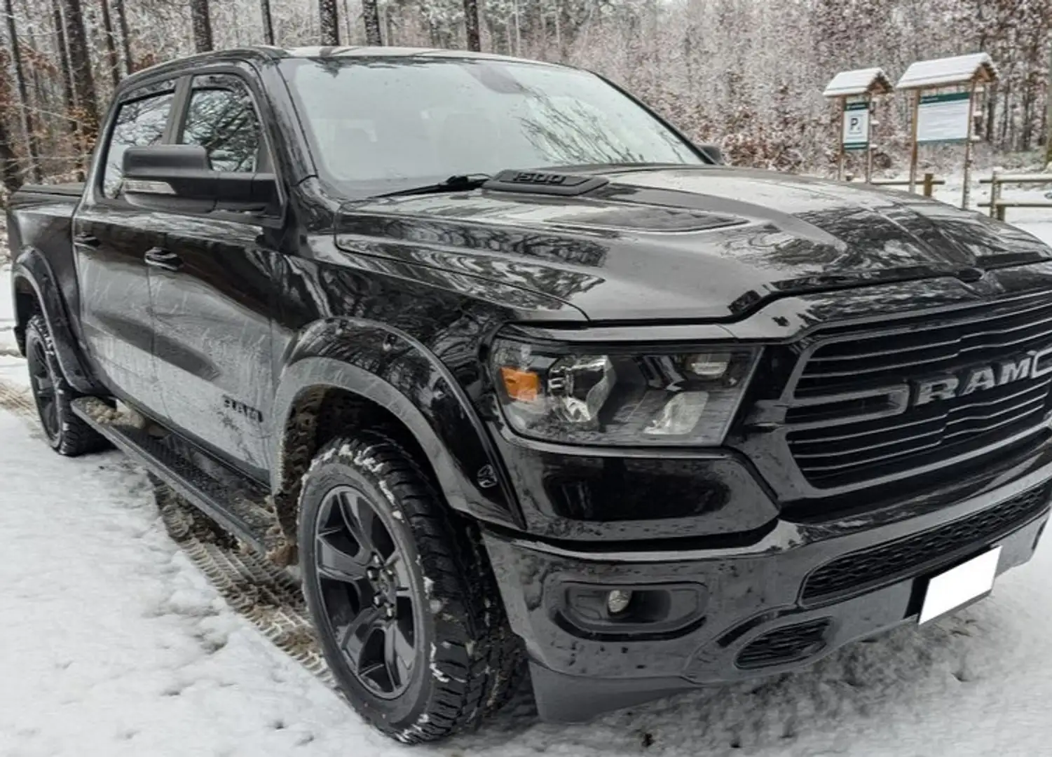 Dodge RAM 3.6L Laramie Longhorn FWD Fekete - 1