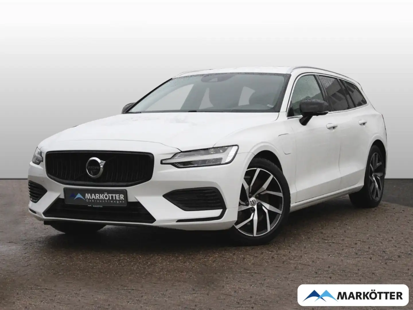 Volvo V60 T6 Momentum Pro Plug-In Hybrid AWD/360Cam Weiß - 1