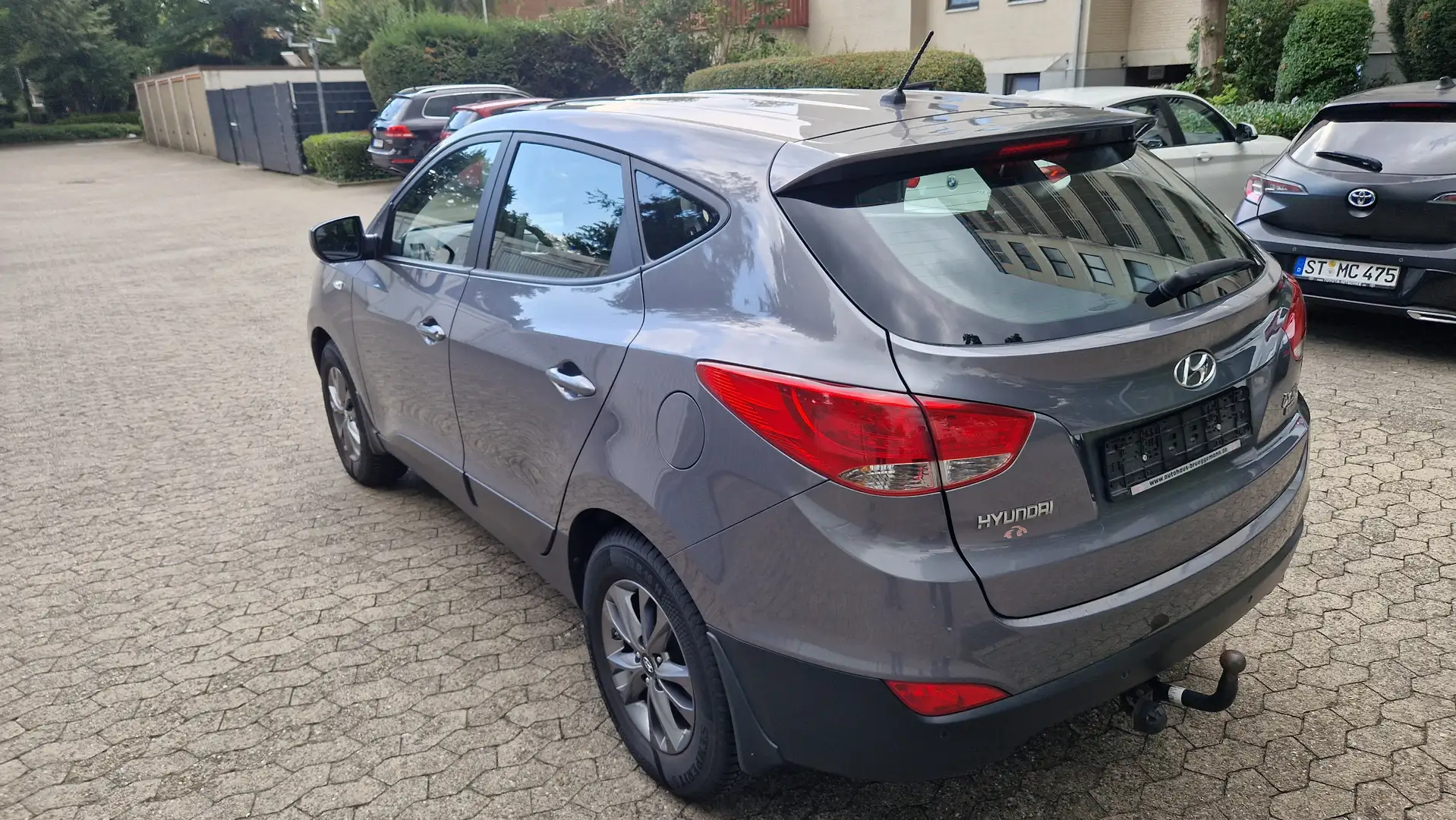 Hyundai iX35 ix35 Diesel 1.7 CRDi 2WD Classic Silber - 2