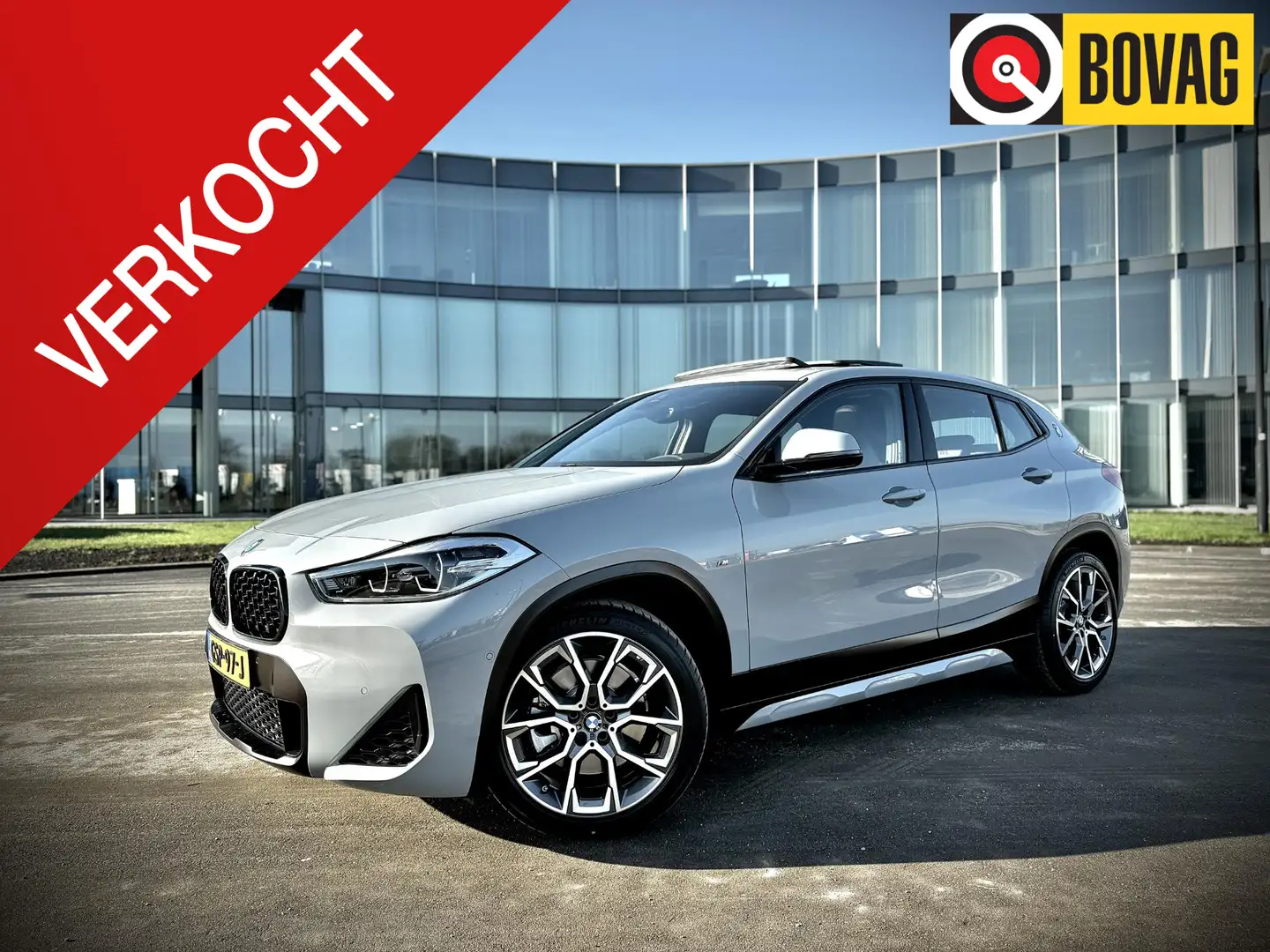 BMW X2 sDrive20i High Executive Grijs - 1