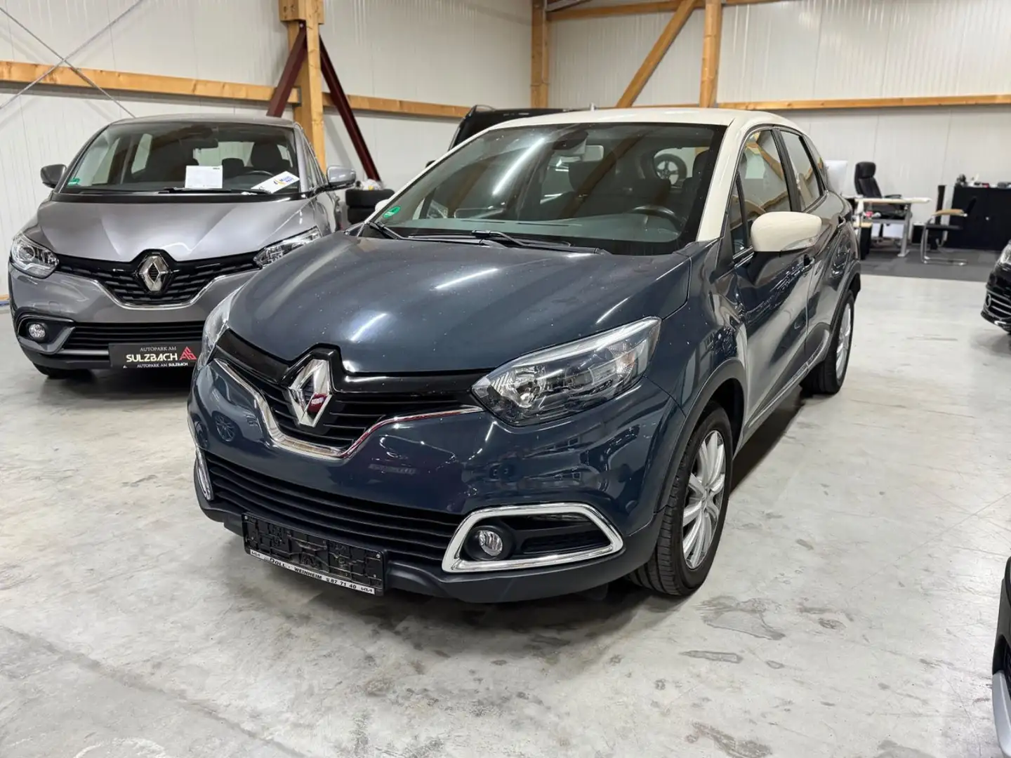 Renault Captur Dynamique/NAVI/KEYLESS ENTRY&GO/AUTOMATIK Blau - 1