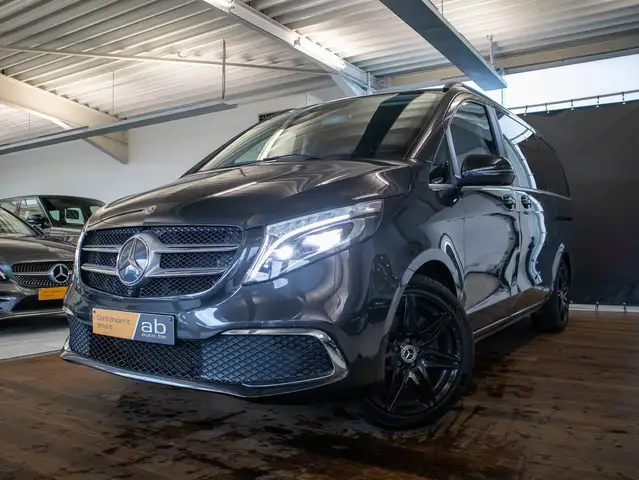 Mercedes-Benz 250 main image