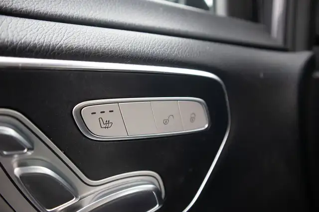 Mercedes-Benz 250 view 15
