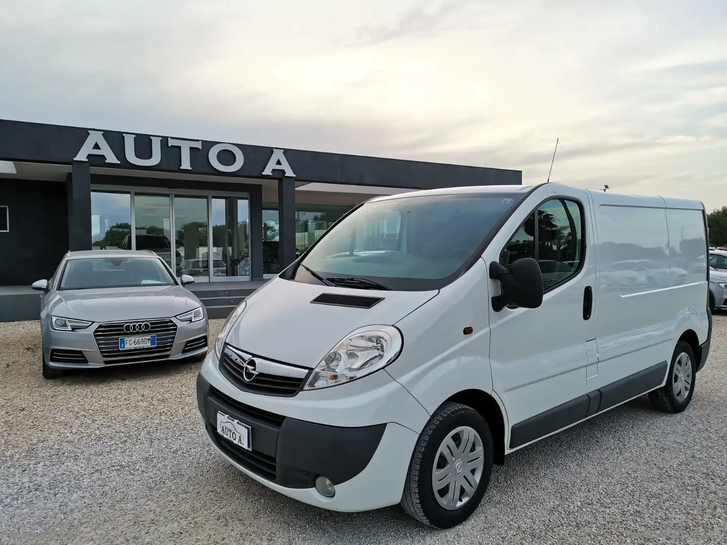 Opel Vivaro 2.0 CDTI FURGONE Bianco - 1