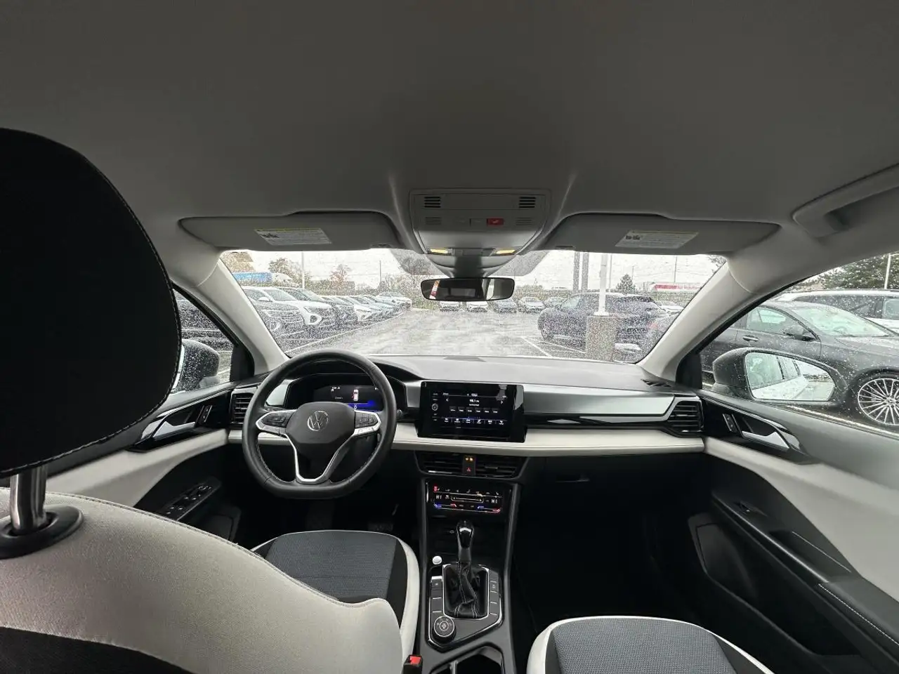 Volkswagen Taos снимка Volkswagen Taos