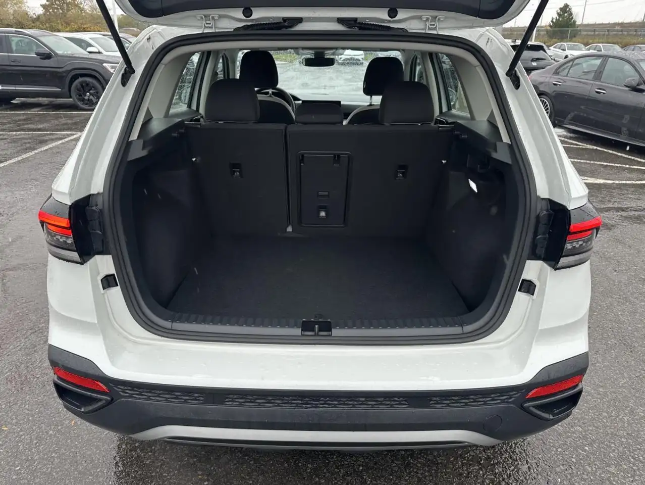Volkswagen Taos снимка Volkswagen Taos
