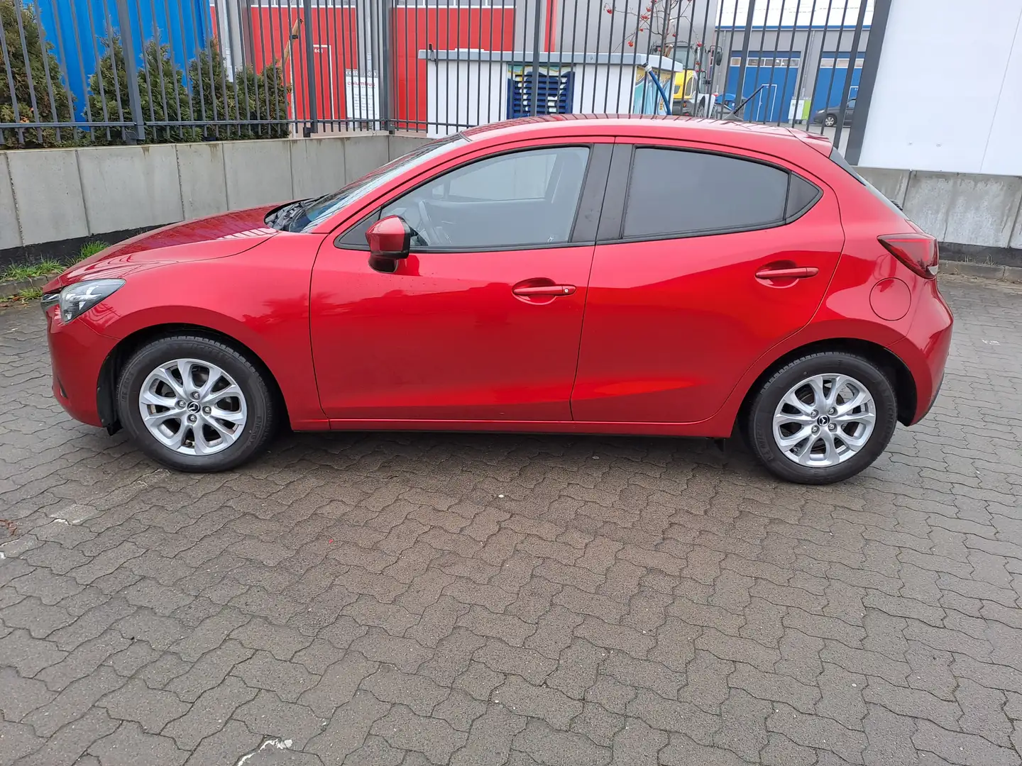 Mazda 2 2 SKYACTIV-G 90 Aut. Sports-Line Rot - 1