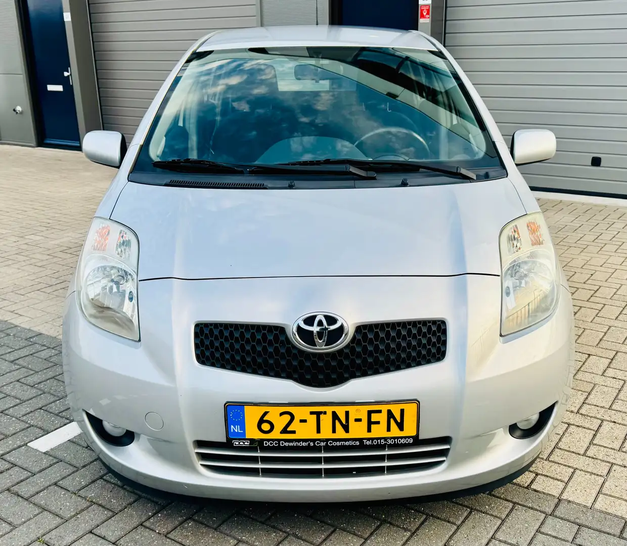 Toyota Yaris Yaris 1.3 VVTi Luna Zilver - 2