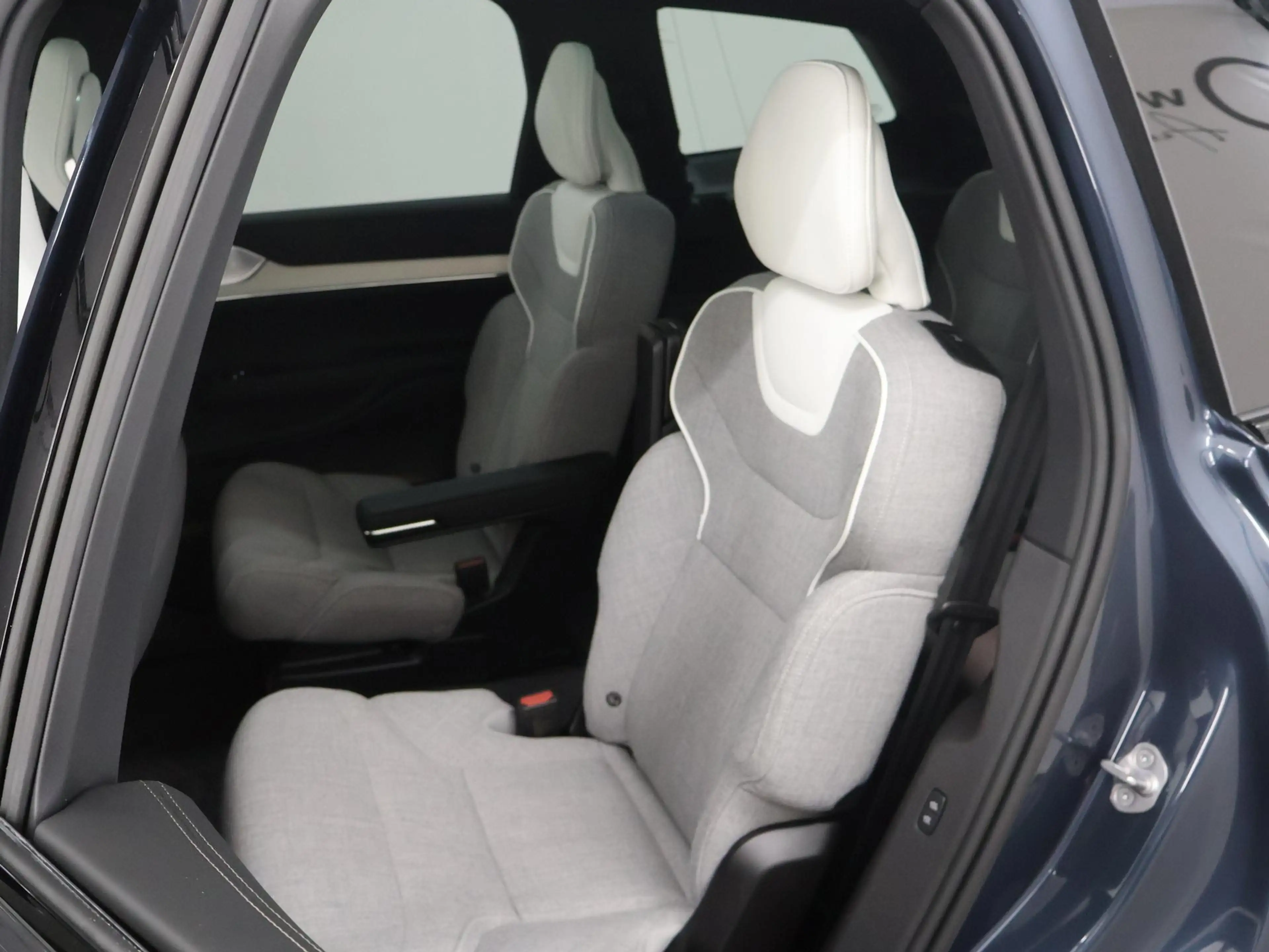 Volvo EX90 Twin Motor Performance Ultra 7p. 111 kWh | Panoram — photo 12