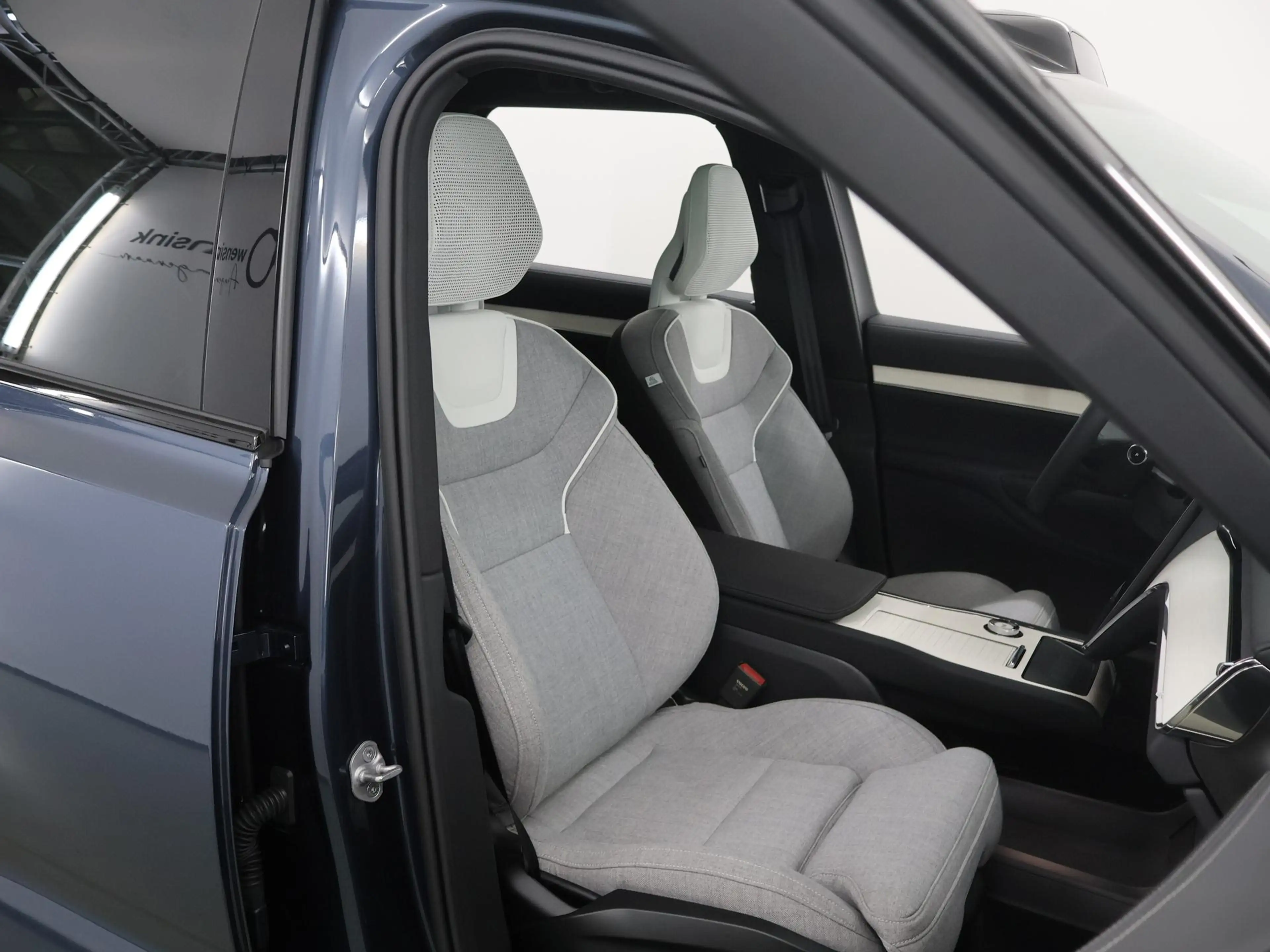Volvo EX90 Twin Motor Performance Ultra 7p. 111 kWh | Panoram — photo 10