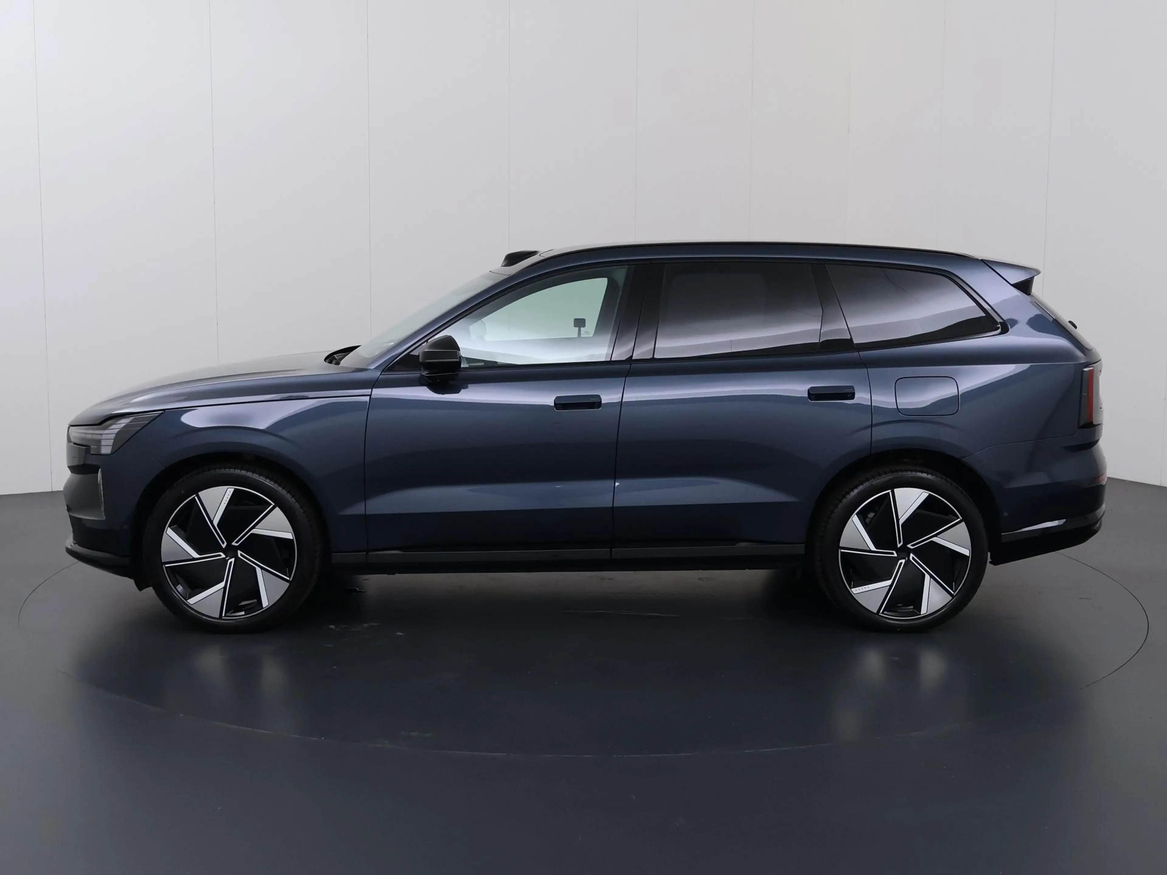 Volvo EX90 Twin Motor Performance Ultra 7p. 111 kWh | Panoram — photo 5