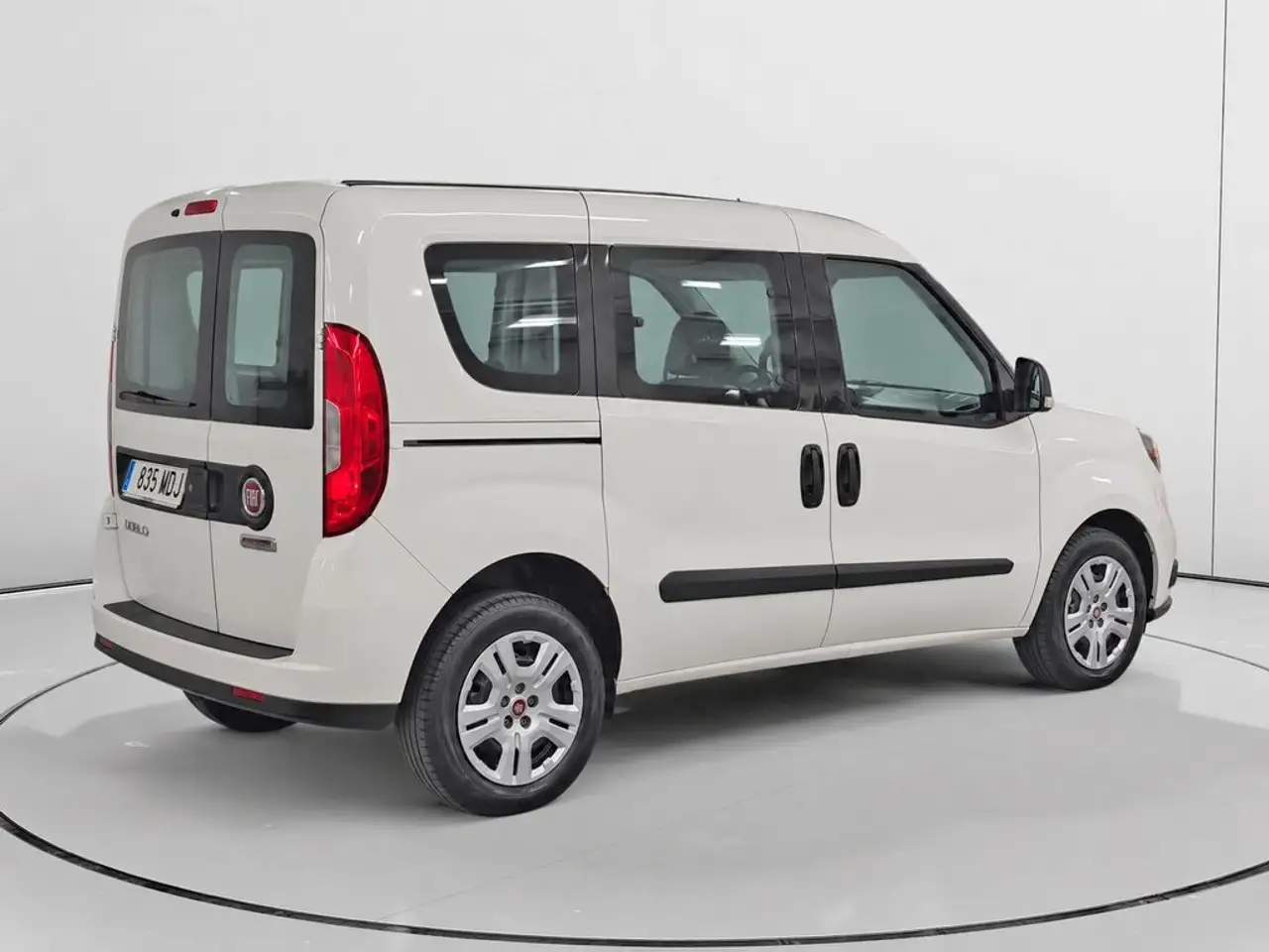 2023 Fiat Dobló Combi 1.6Mjt SX 78kW, photograph 3