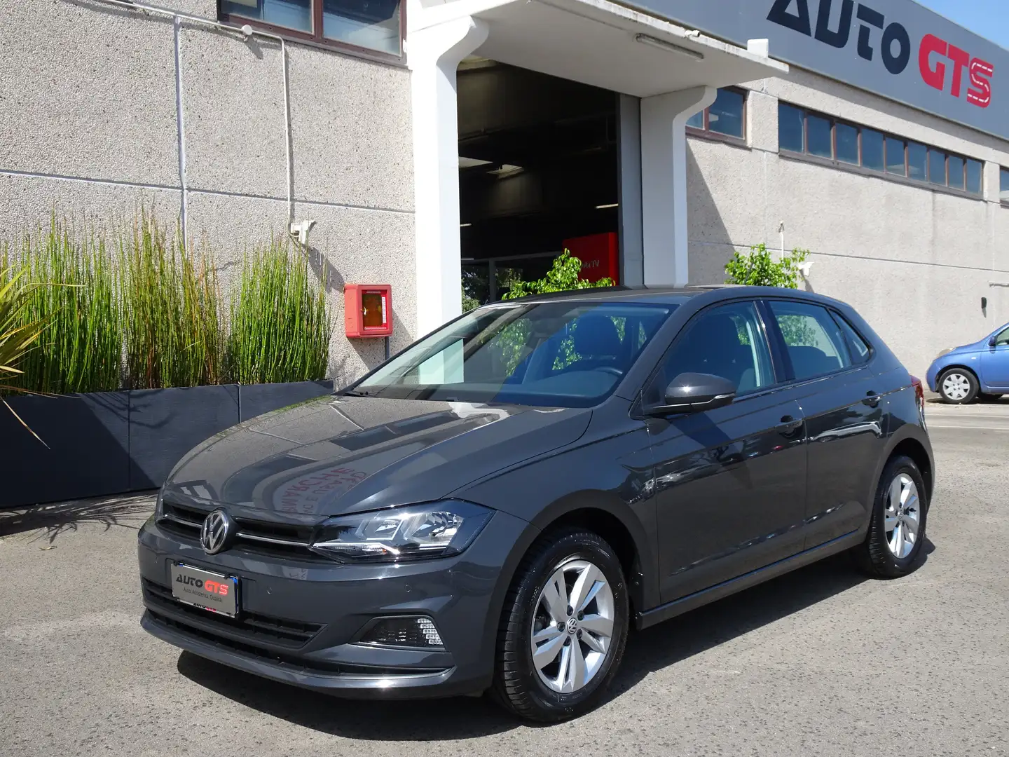 Volkswagen Polo Polo 5p 1.0 tsi Comfortline 95cv Grigio - 1