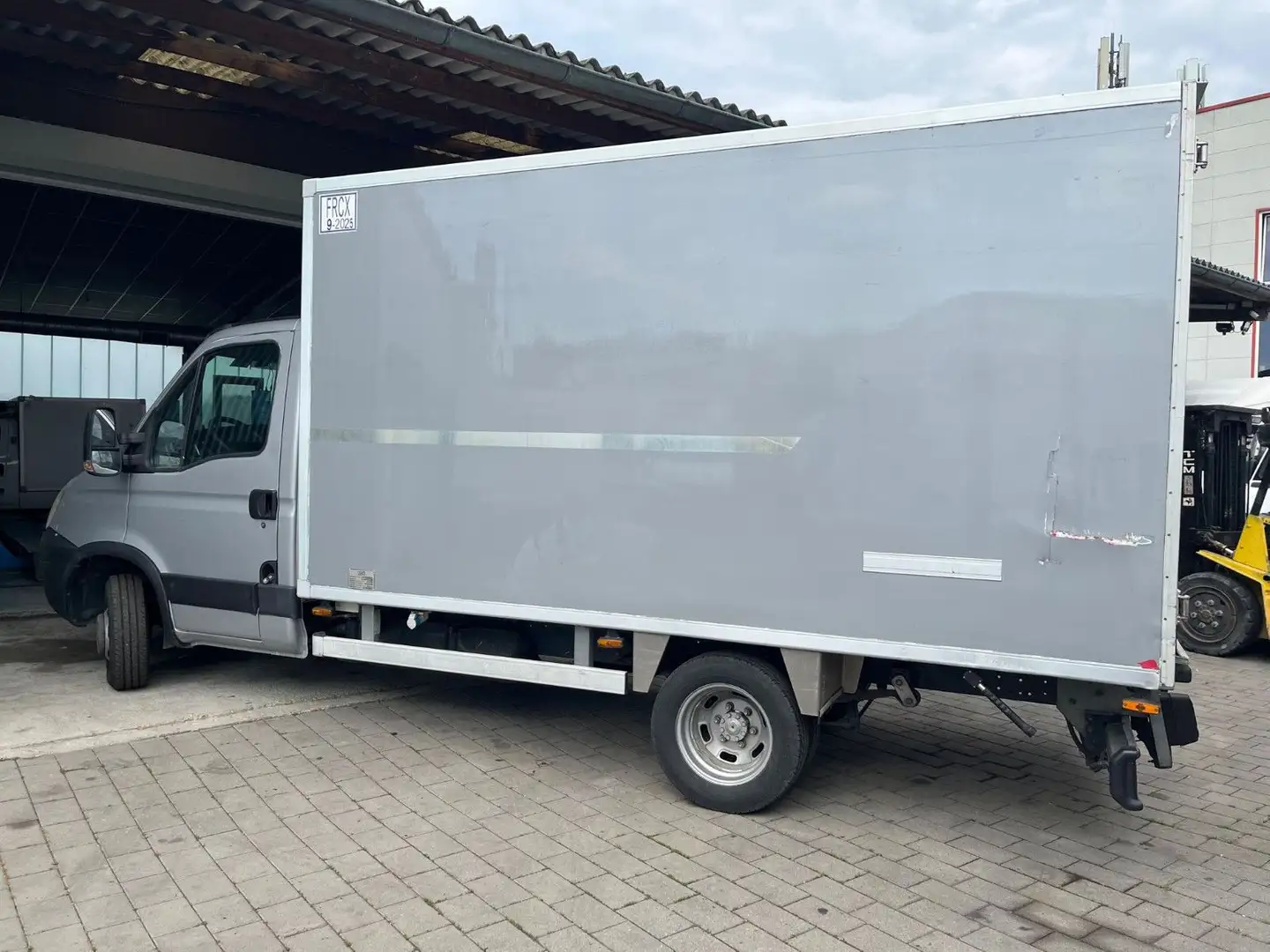 Iveco Daily 35 C13*Kühlkoffer*Tempomat*Carrier* Silber - 2