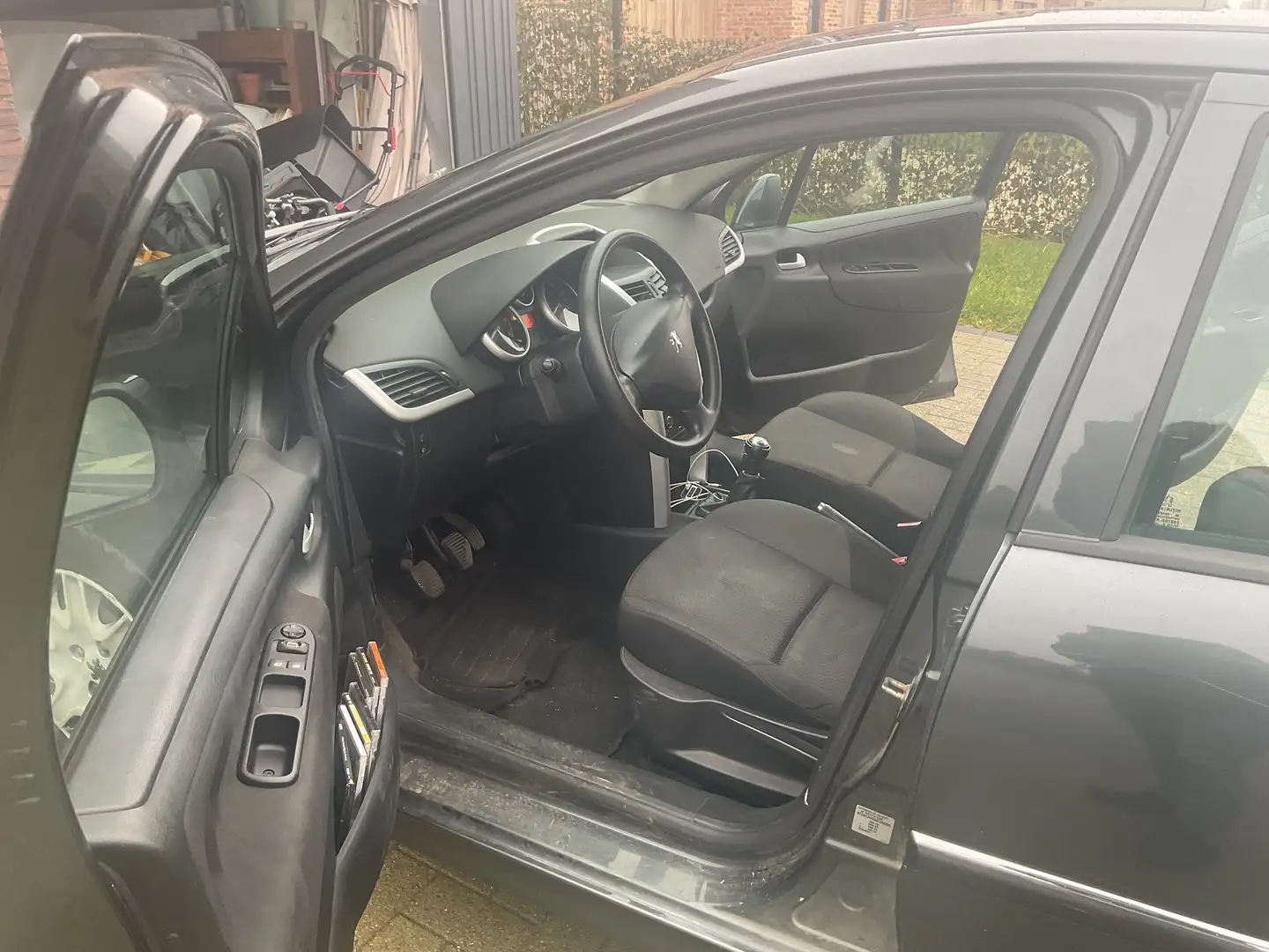Peugeot 207 207 1.4 HDi Access FAP Grijs - 2