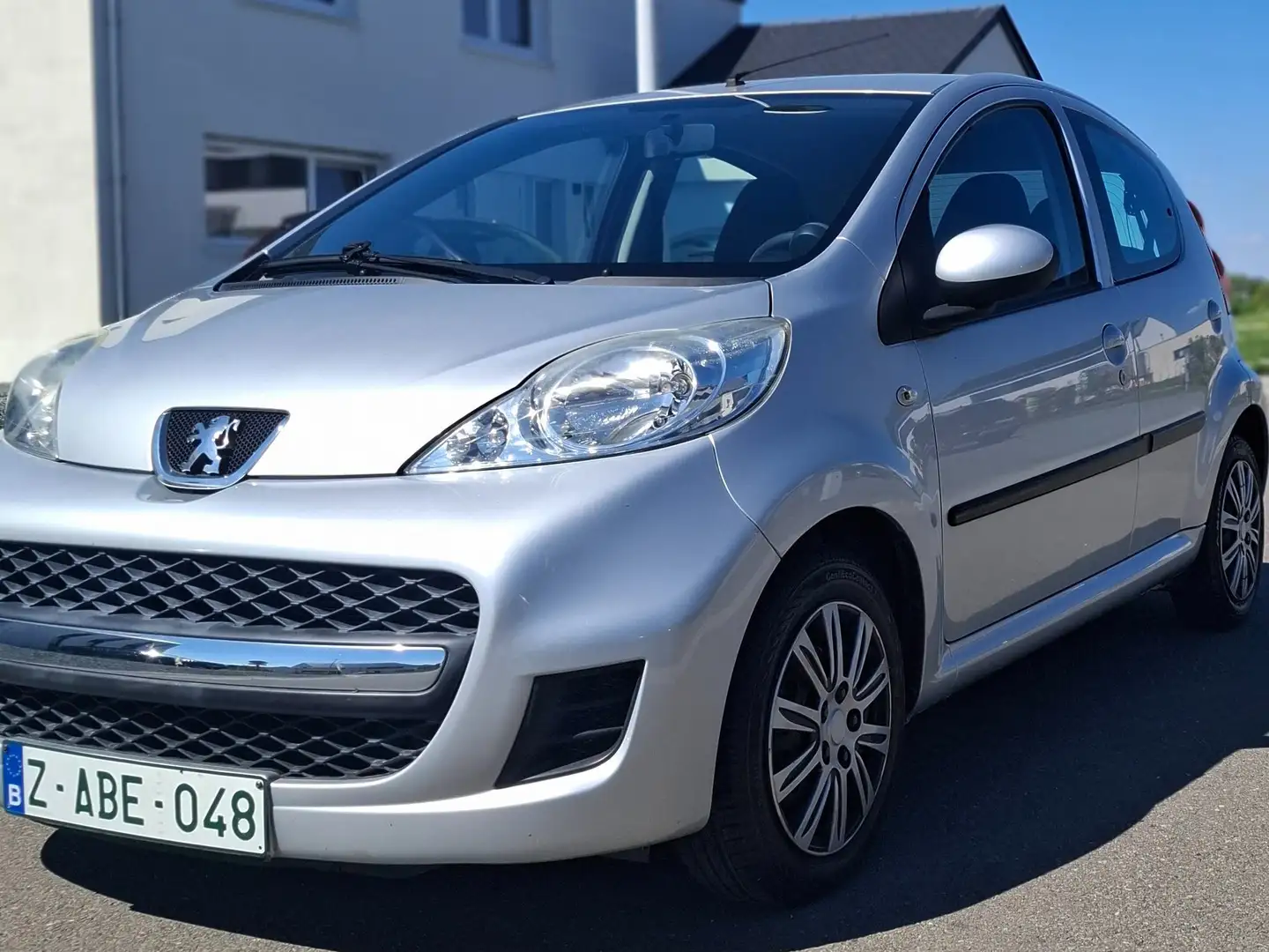 Peugeot 107 1.0i Trendy Gris - 2