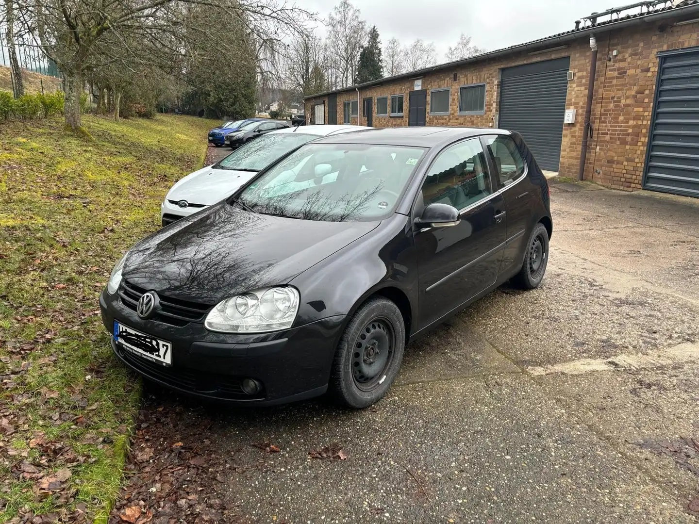 Volkswagen Golf Trendline Noir - 1