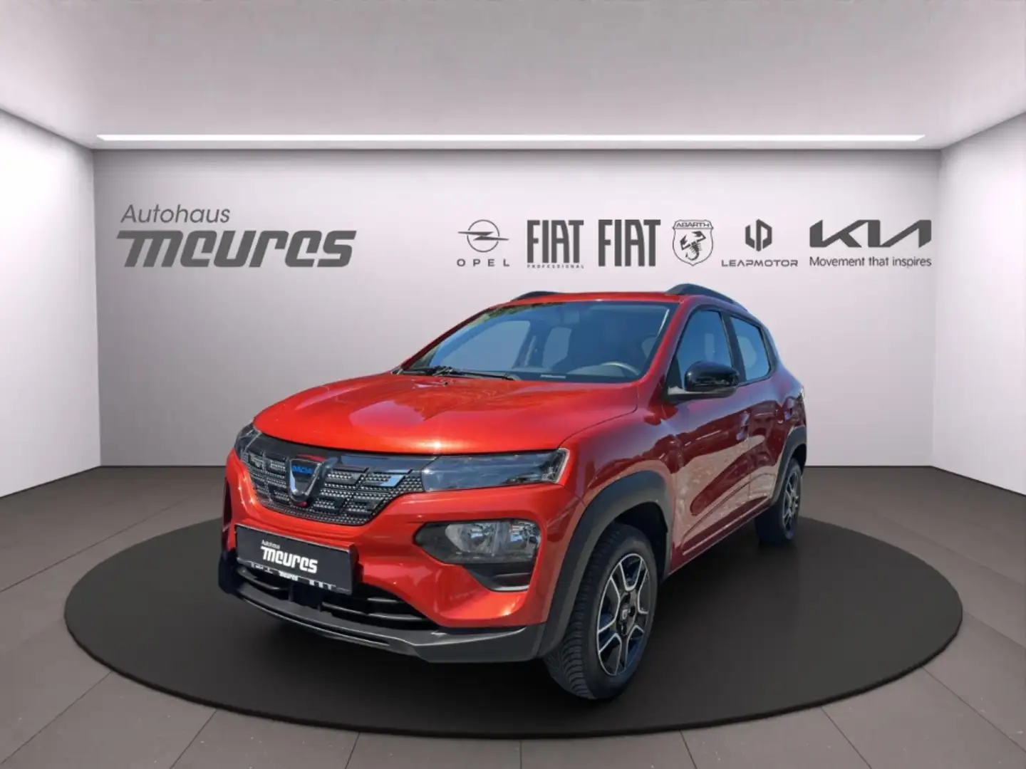 Dacia Spring Electric Comfort Plus Navi Klima PDC USB Temp Frei Rojo - 1