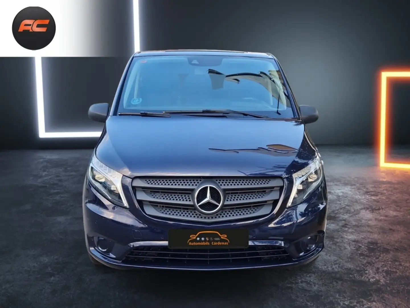 Mercedes-Benz Vito Tourer 114 CDI Base Larga 9G-Tronic Blauw - 2