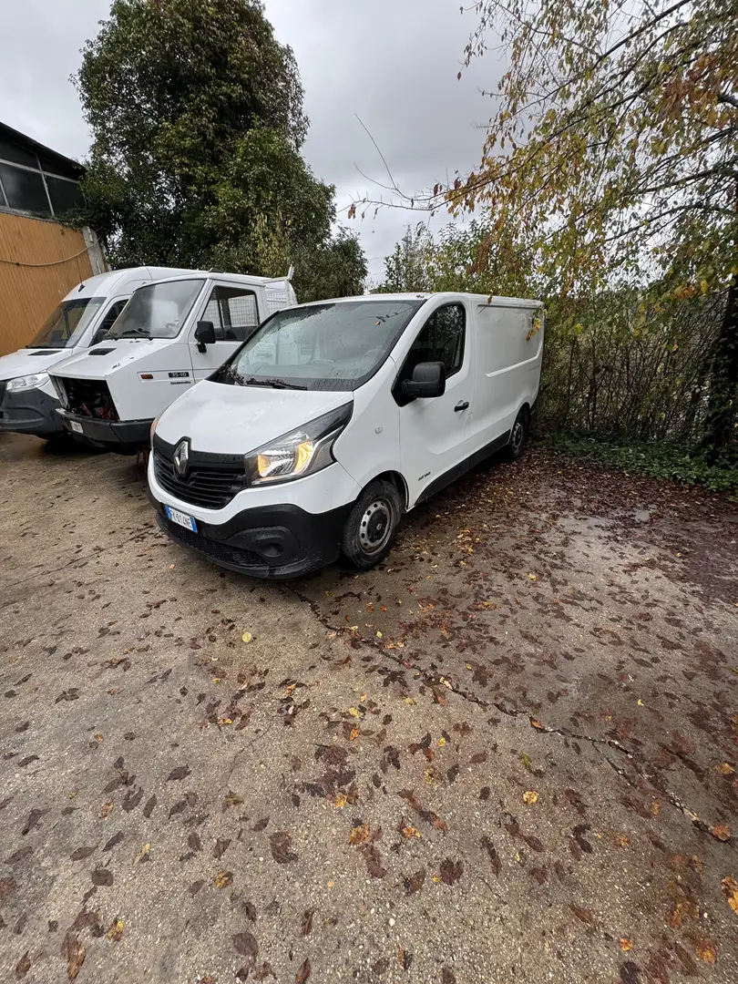 Renault Trafic - 1