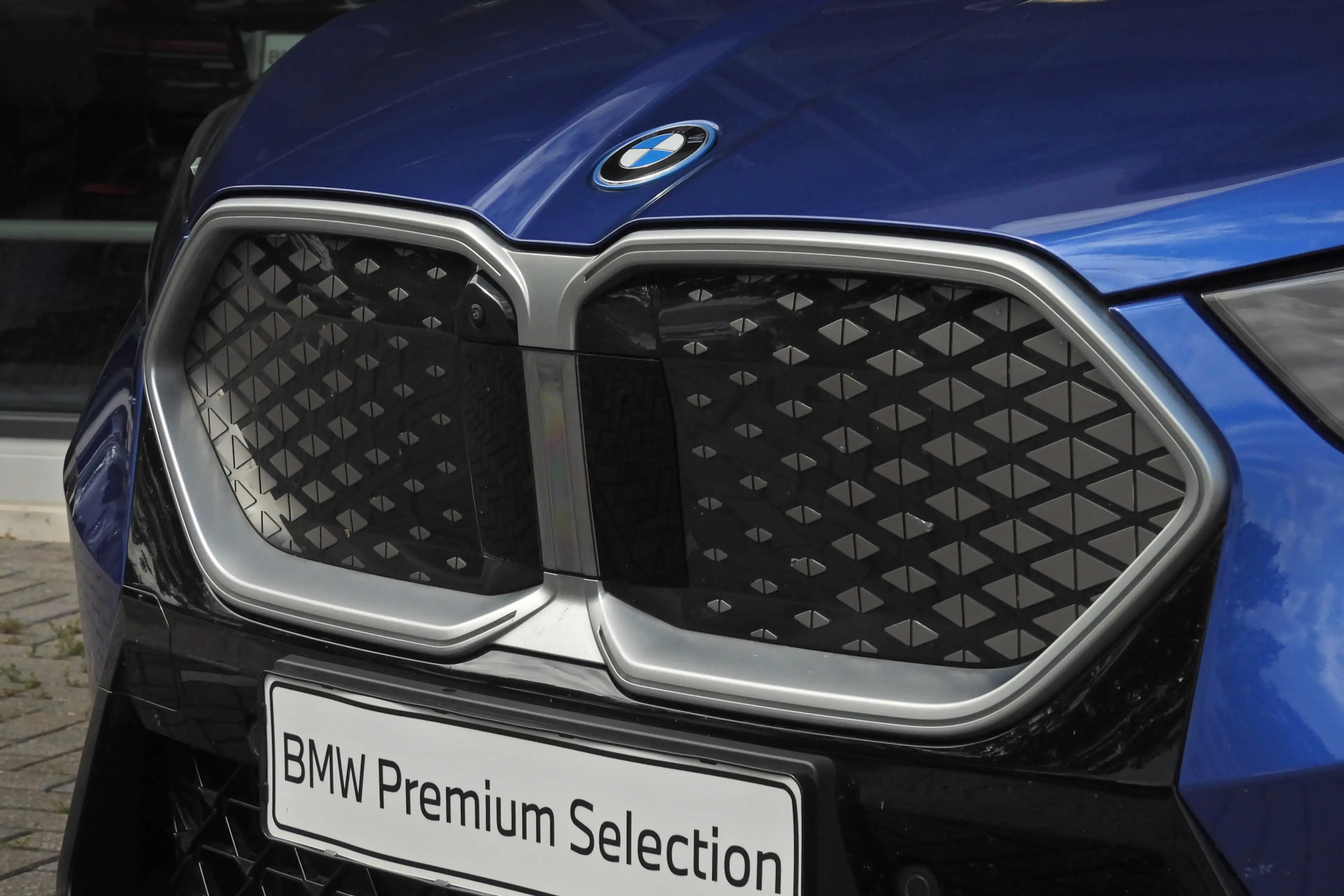 BMW iX2 eDrive20 M Sport / Panoramadak / Sportstoelen / Pa — photo 5