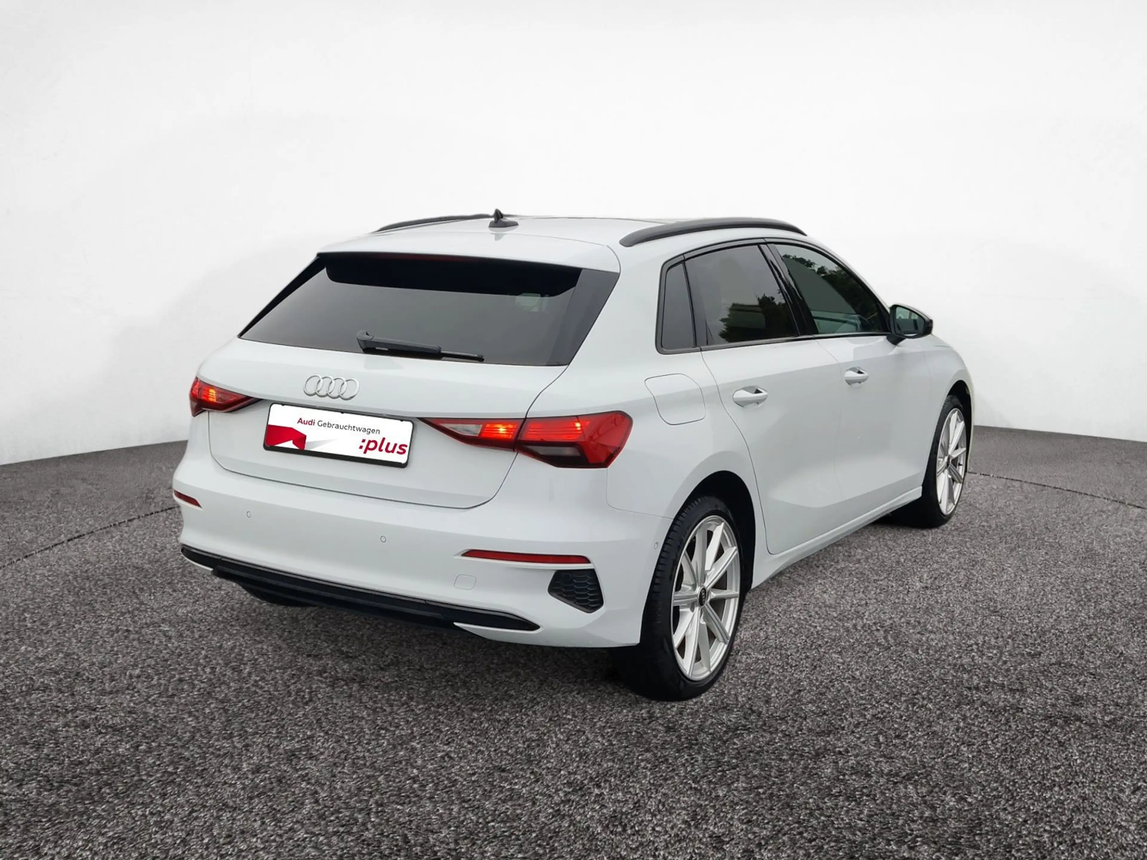 Audi A3 35 TFSI advanced AHK 18" Keyless — photo 6