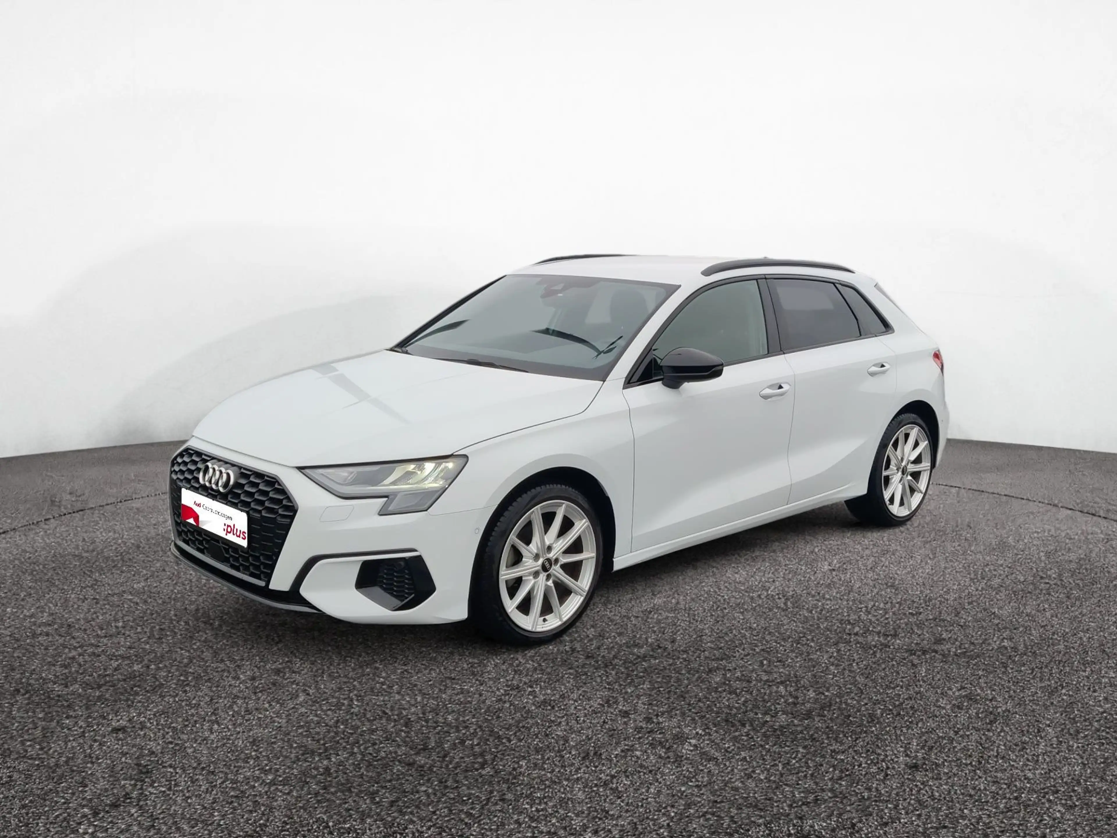 Audi A3 35 TFSI advanced AHK 18" Keyless — photo 2