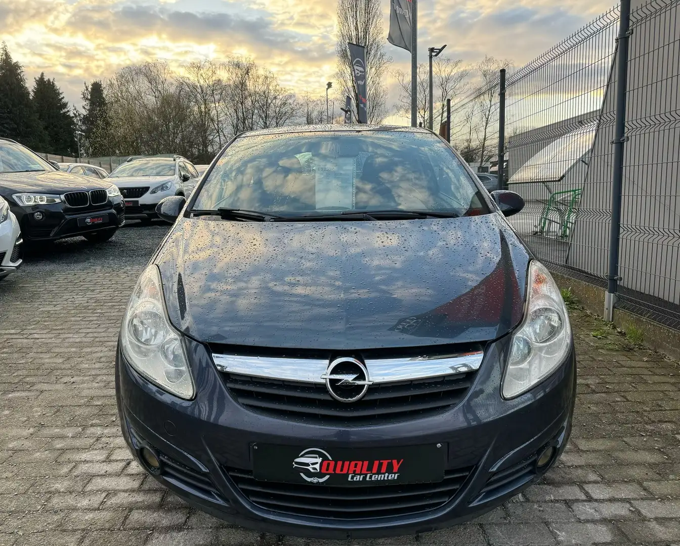 Opel Corsa 1.2i Cosmo    152000 km Blau - 2