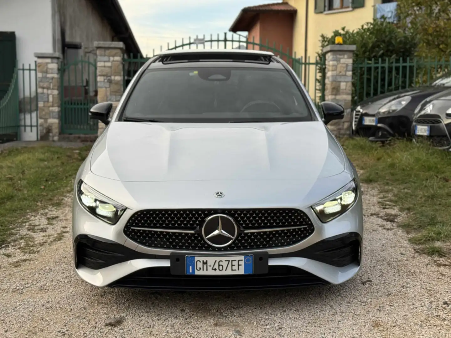 Mercedes-Benz A 200 A 200 d Automatic AMG Line Premium Plus Gris - 2