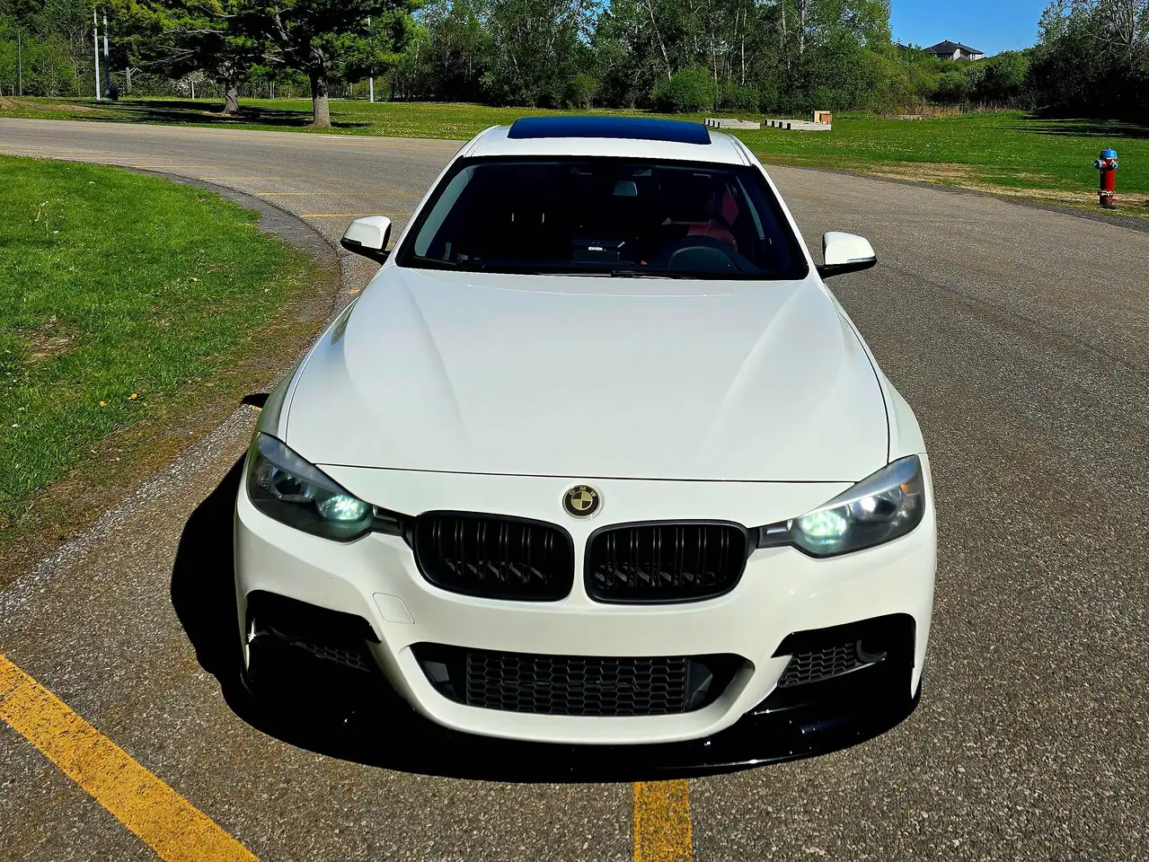 BMW 3 Series снимка BMW 3 Series
