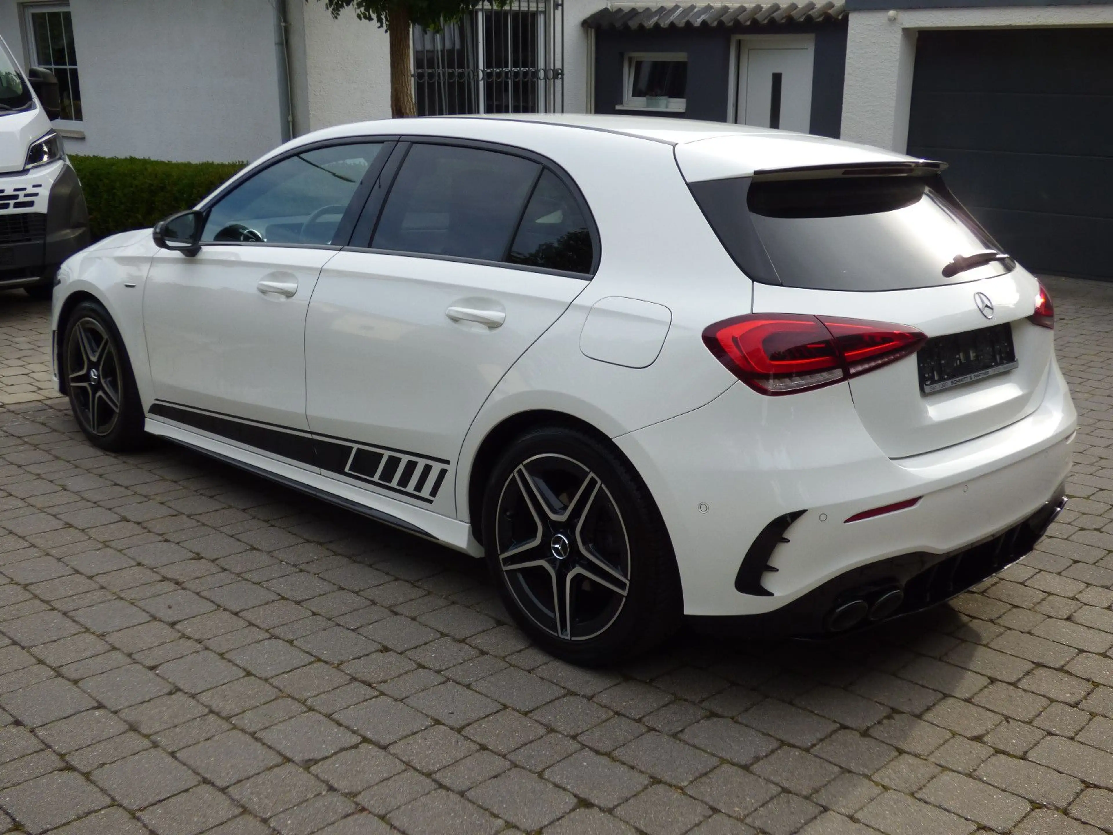 Mercedes-Benz A 200 Edition*A 45 AMG Paket*LED*Ambiente*Kamera — photo 10