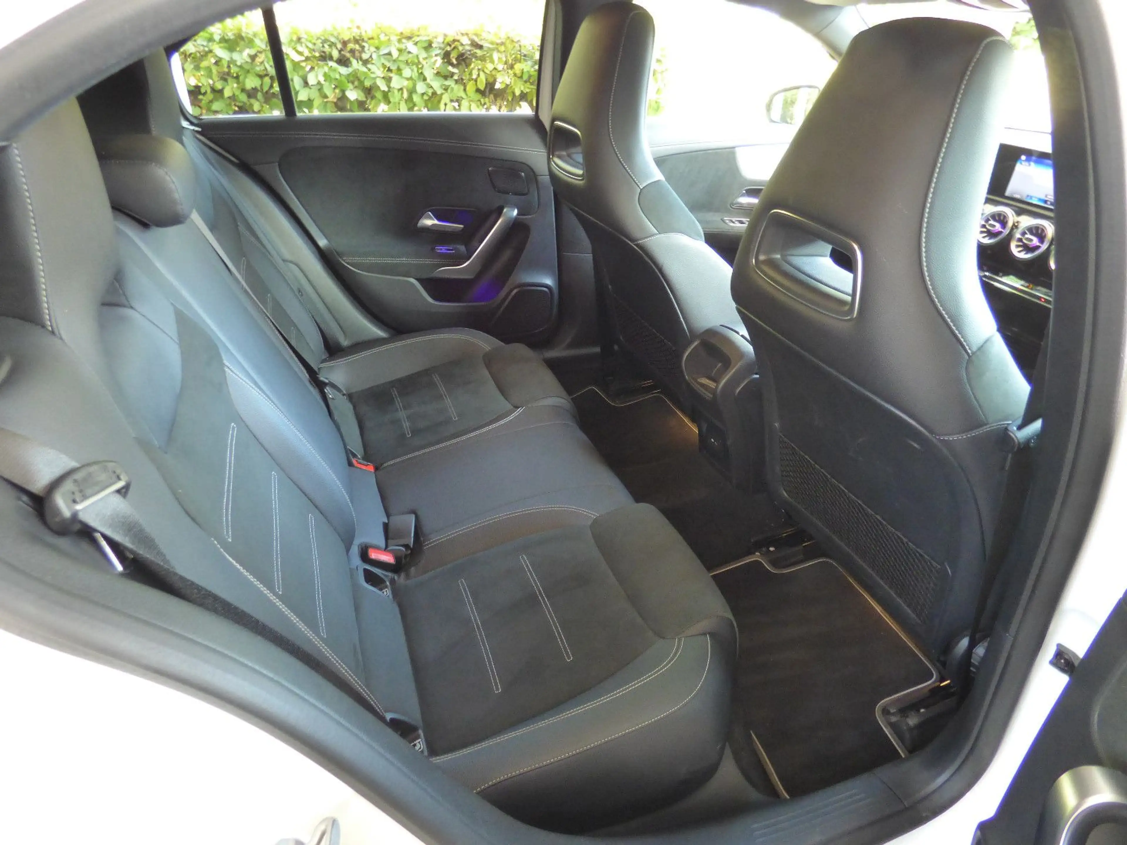 Mercedes-Benz A 200 Edition*A 45 AMG Paket*LED*Ambiente*Kamera — photo 14