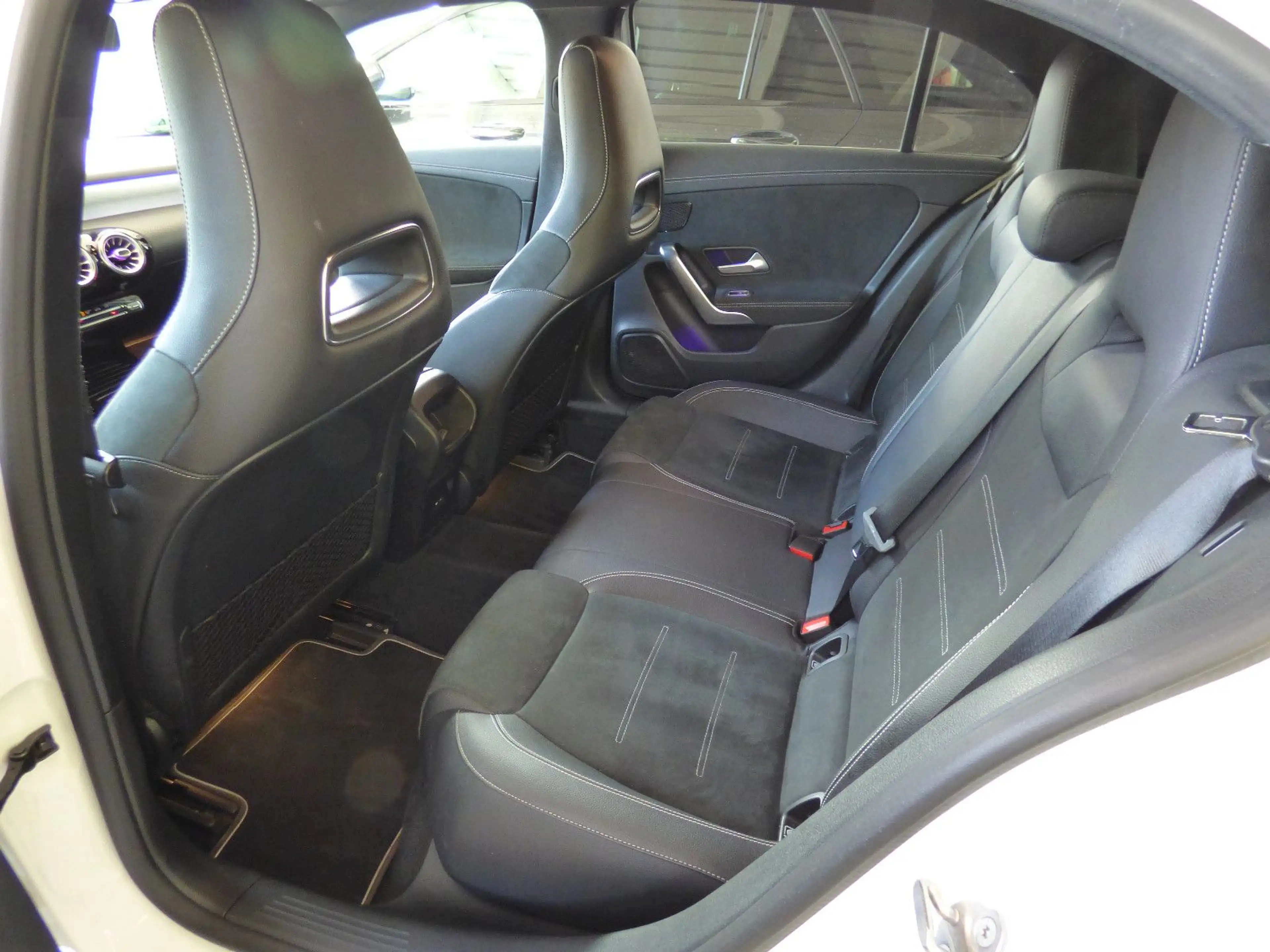 Mercedes-Benz A 200 Edition*A 45 AMG Paket*LED*Ambiente*Kamera — photo 15