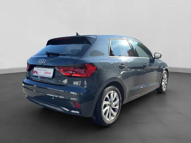 Audi A1 view 3