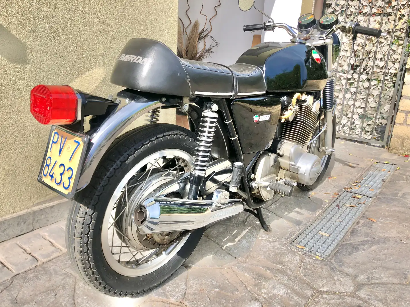 Laverda 1000 Prima serie freni a tamburo Siyah - 1