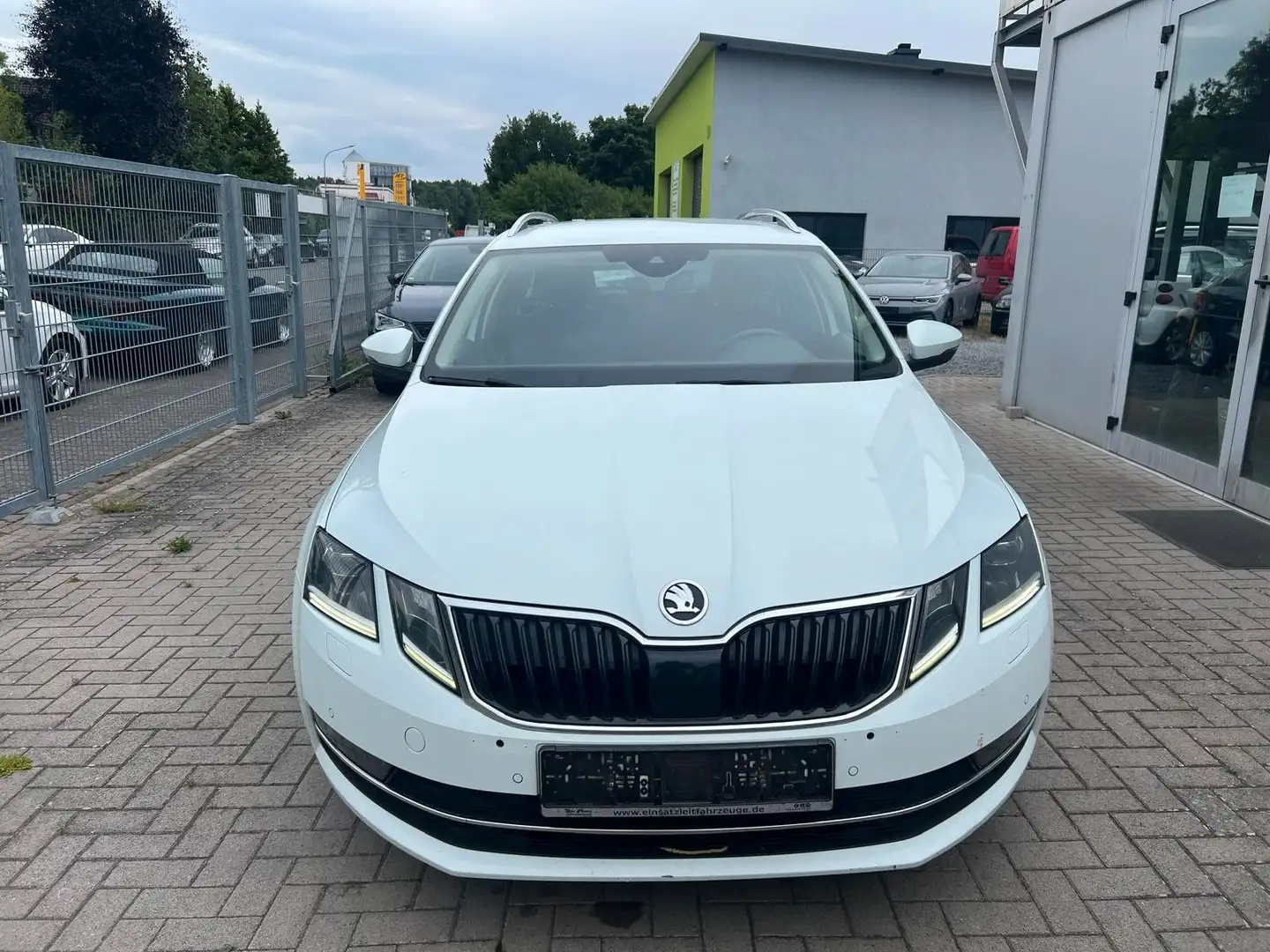 Skoda Octavia Combi Style DSG LED Navi Blanc - 2