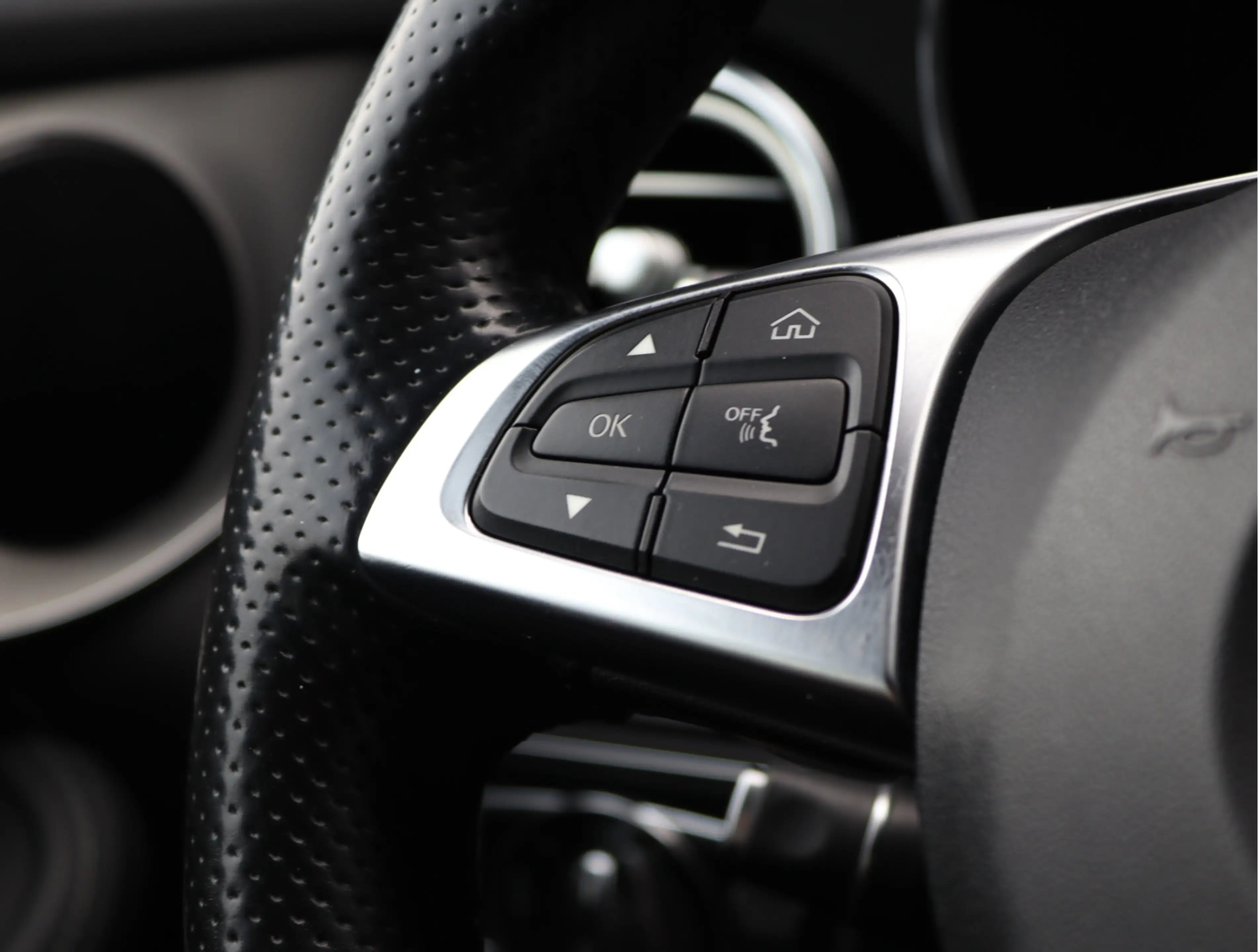 Mercedes-Benz GLC 250 4MATIC AMG-line | Leder | Trekhaak | Org. NL — photo 36