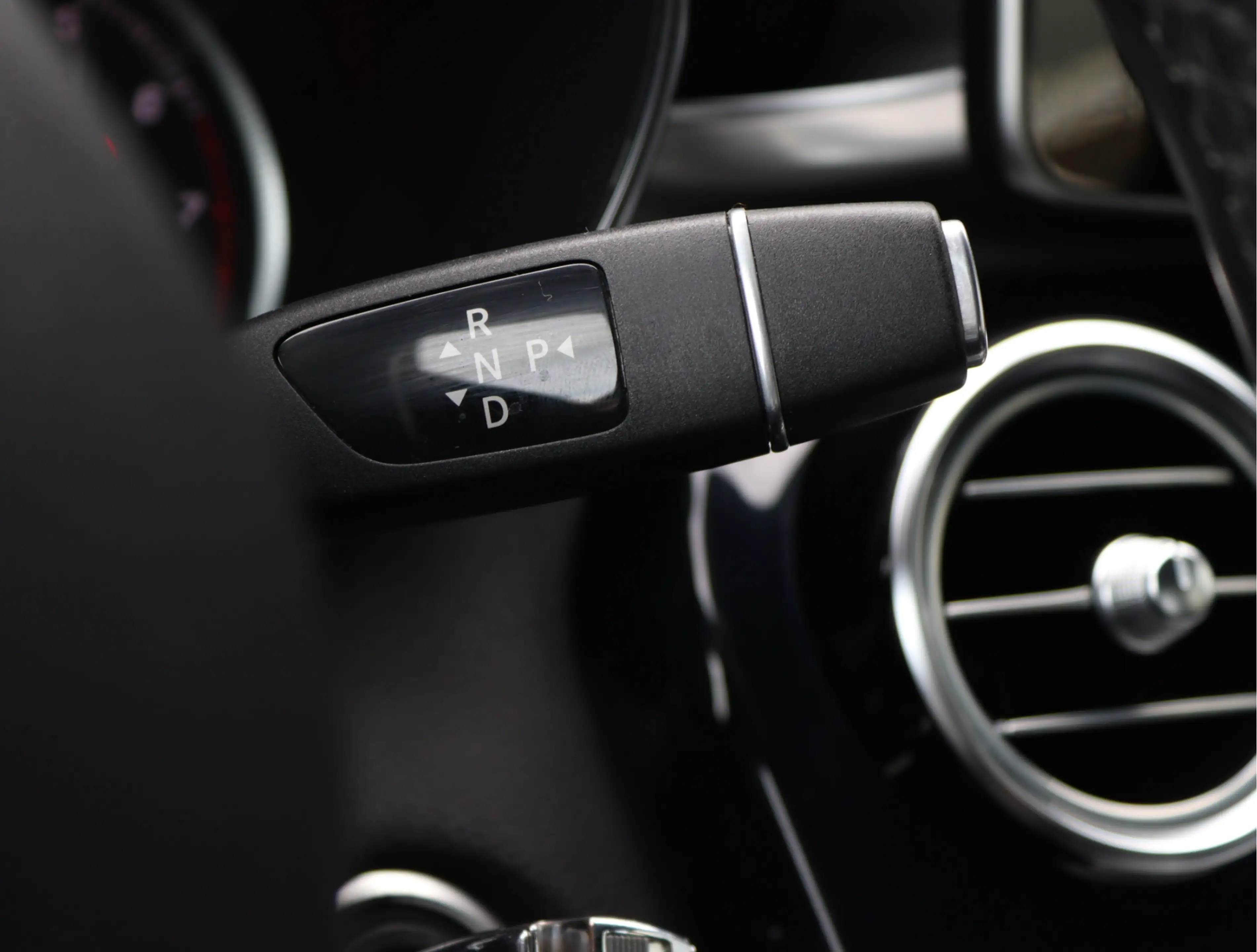 Mercedes-Benz GLC 250 4MATIC AMG-line | Leder | Trekhaak | Org. NL — photo 33