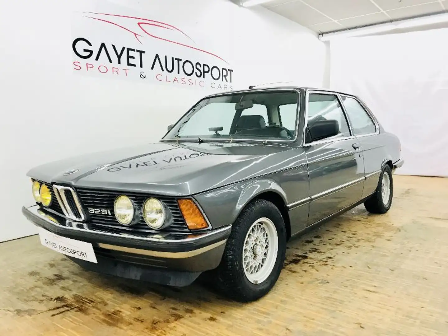 BMW 323 323I Gris - 1