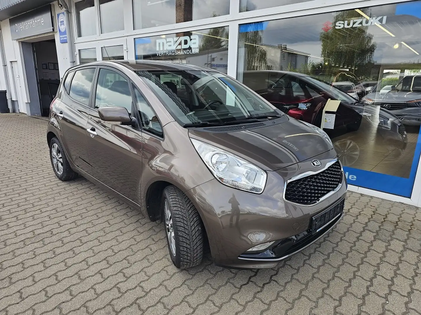 Kia Venga 1,4 CVVT Dream Team Marrón - 1
