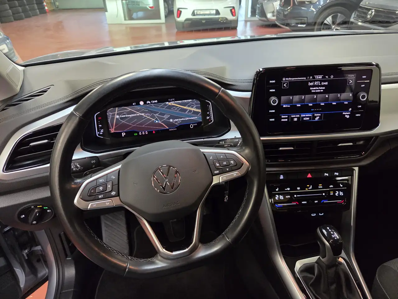 Volkswagen T-Roc 1.5 TSi DSG + NAVI / CAM / CarPLAY / VIRTUAL / LED 18