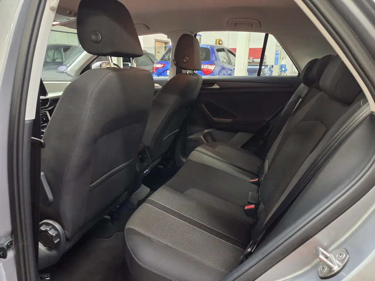 Volkswagen T-Roc 1.5 TSi DSG + NAVI / CAM / CarPLAY / VIRTUAL / LED 14