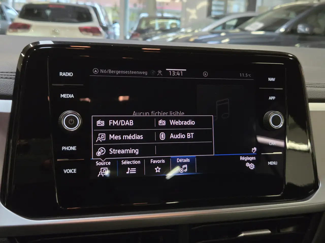 Volkswagen T-Roc 1.5 TSi DSG + NAVI / CAM / CarPLAY / VIRTUAL / LED 21